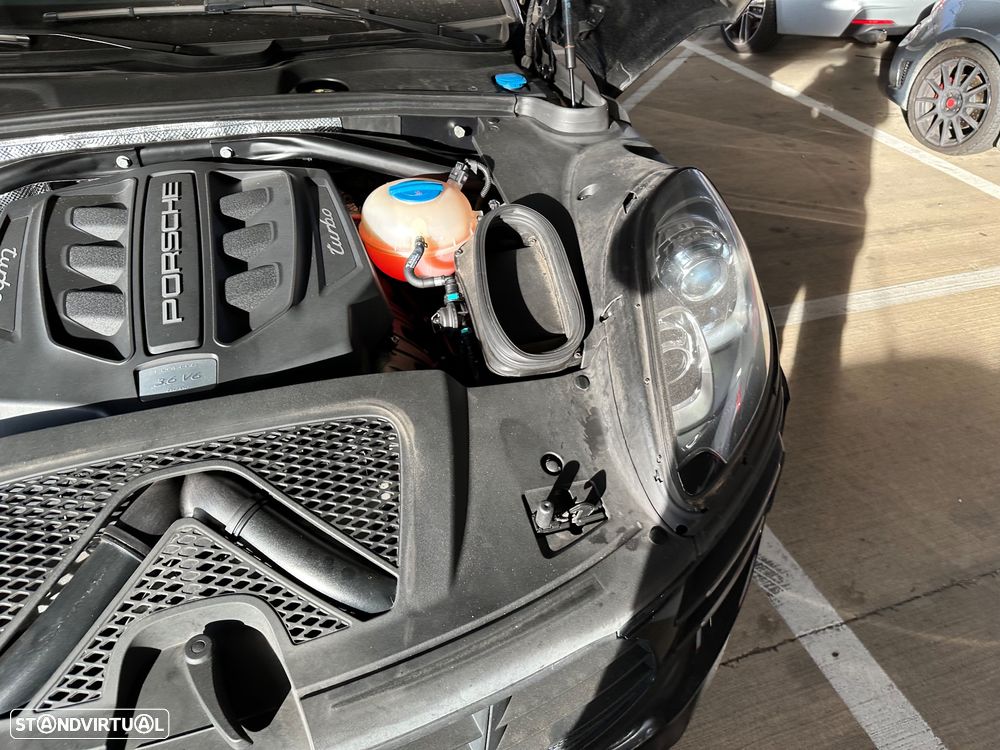Porsche Macan Turbo - 13