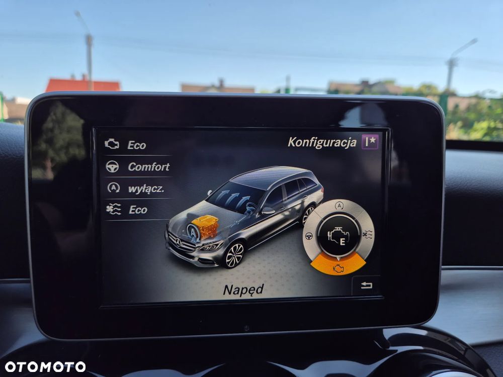 Mercedes-Benz Klasa C 200 7G-TRONIC Avantgarde - 26