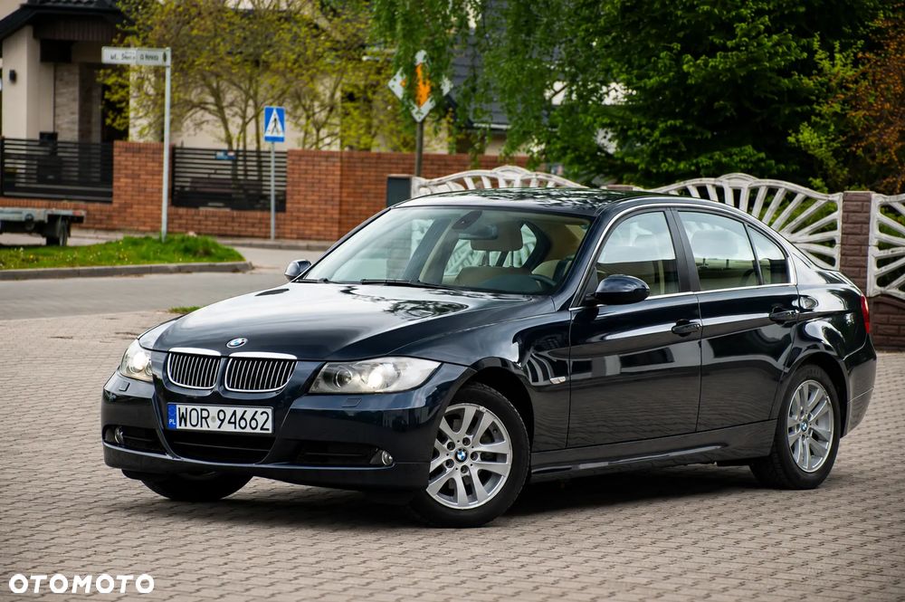 BMW Seria 3 325i - 3
