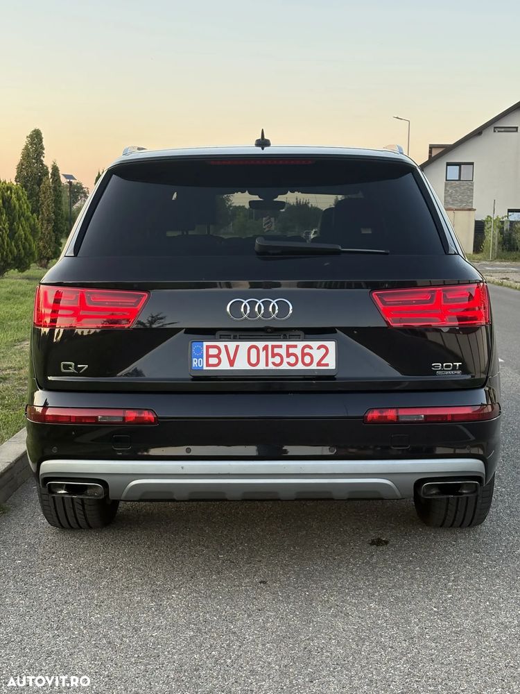 Audi Q7 3.0 TFSI Quattro Tip - 6