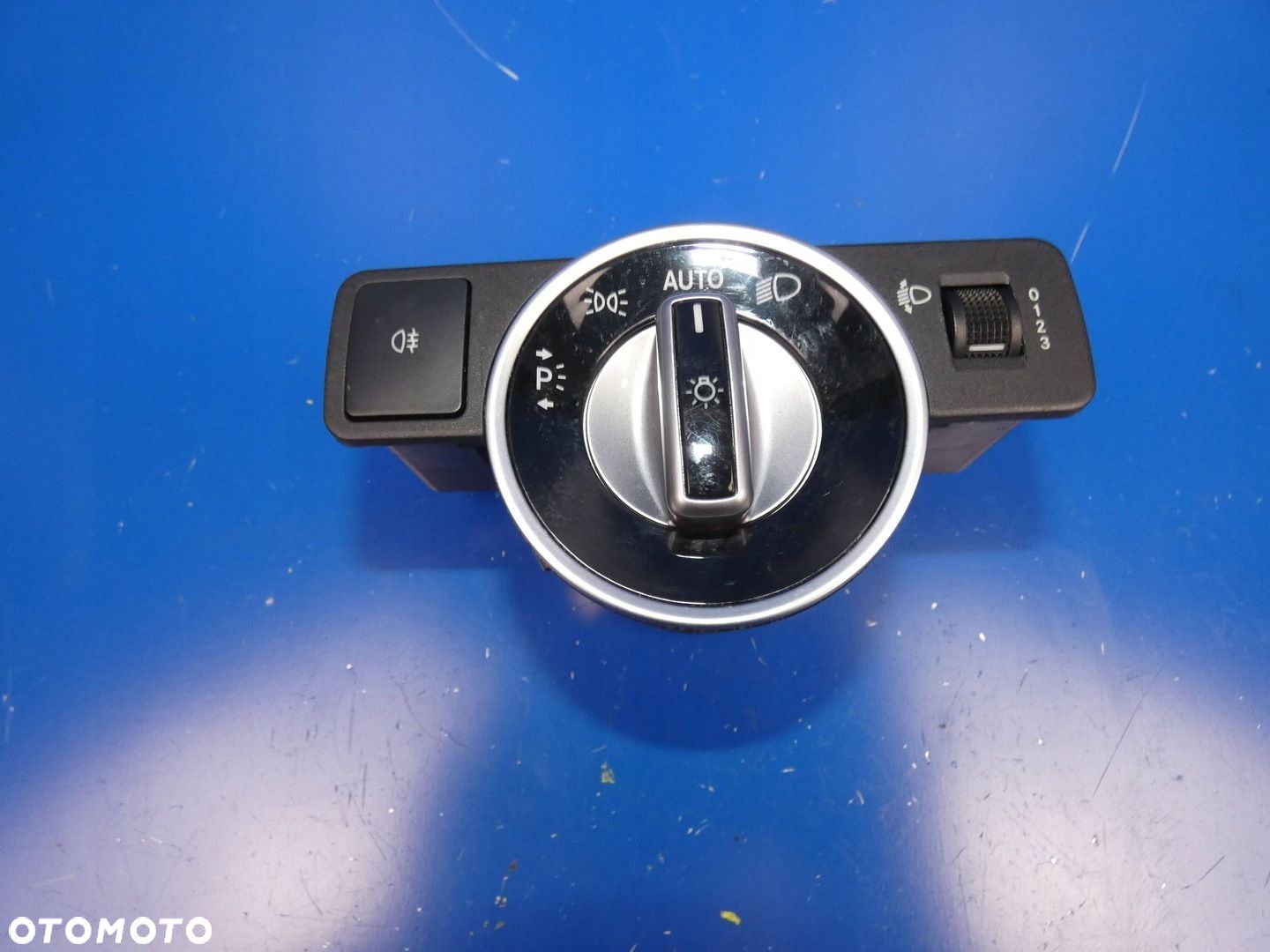 MERCEDES B W246 A W176 CLA W117 WŁĄCZNIK PRZEŁĄCZNIK ŚWIATEŁ - 1