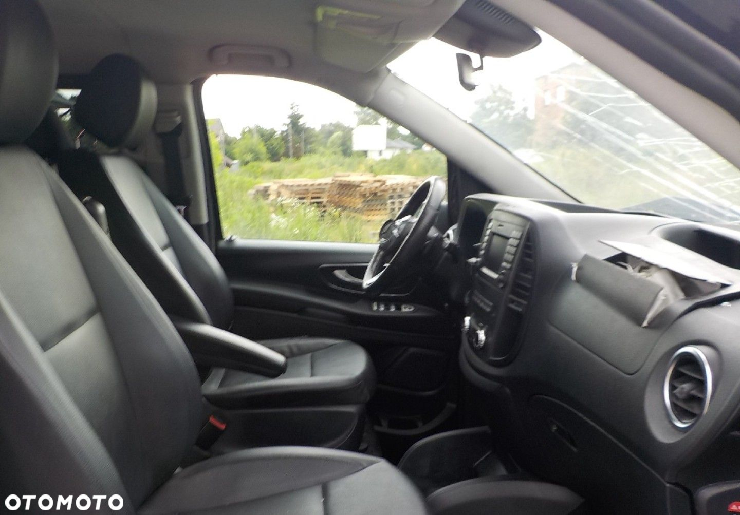 Mercedes-Benz Vito - 25