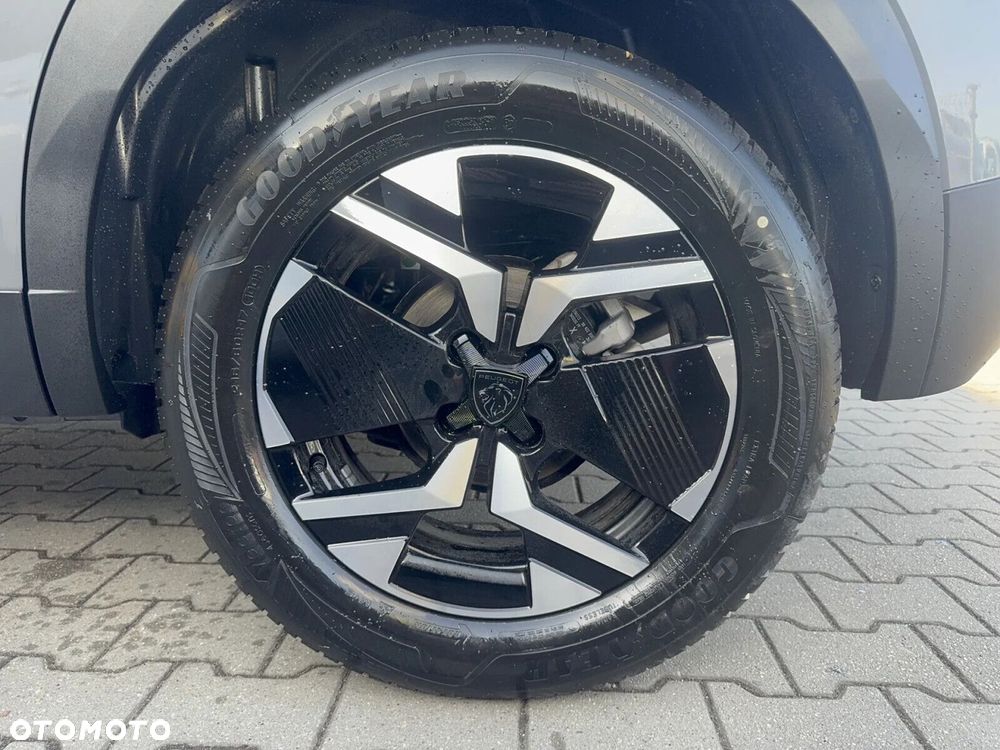 Peugeot 2008 - 9