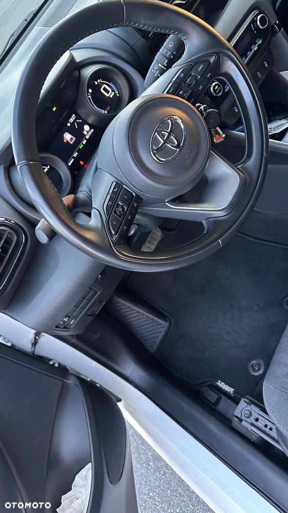 Toyota Yaris - 7