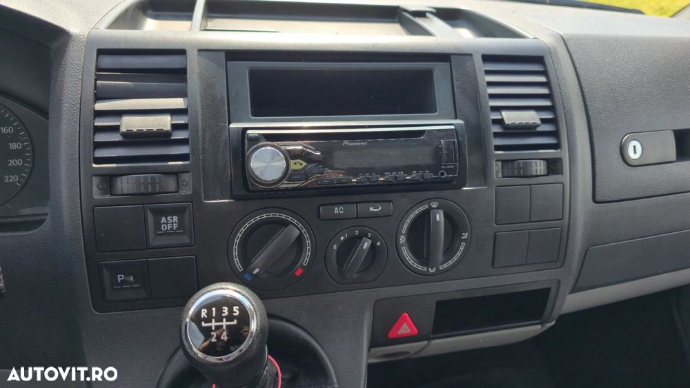 Volkswagen Transporter - 13