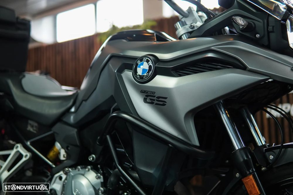 BMW F 750 GS - 9