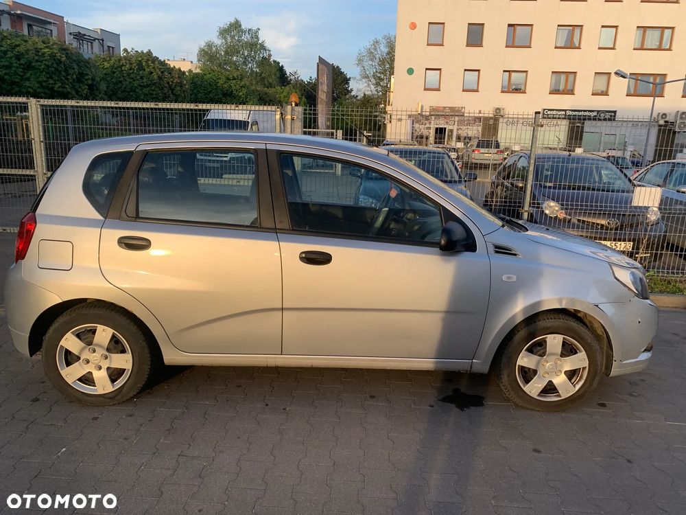 Chevrolet Aveo 1.2 16V Base / Classic - 2