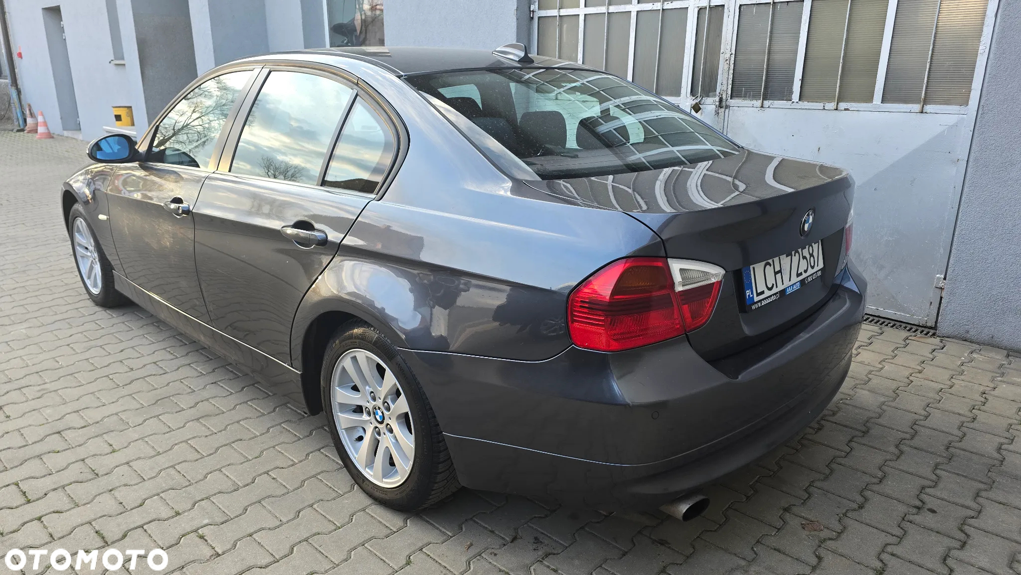 BMW Seria 3 318i - 18