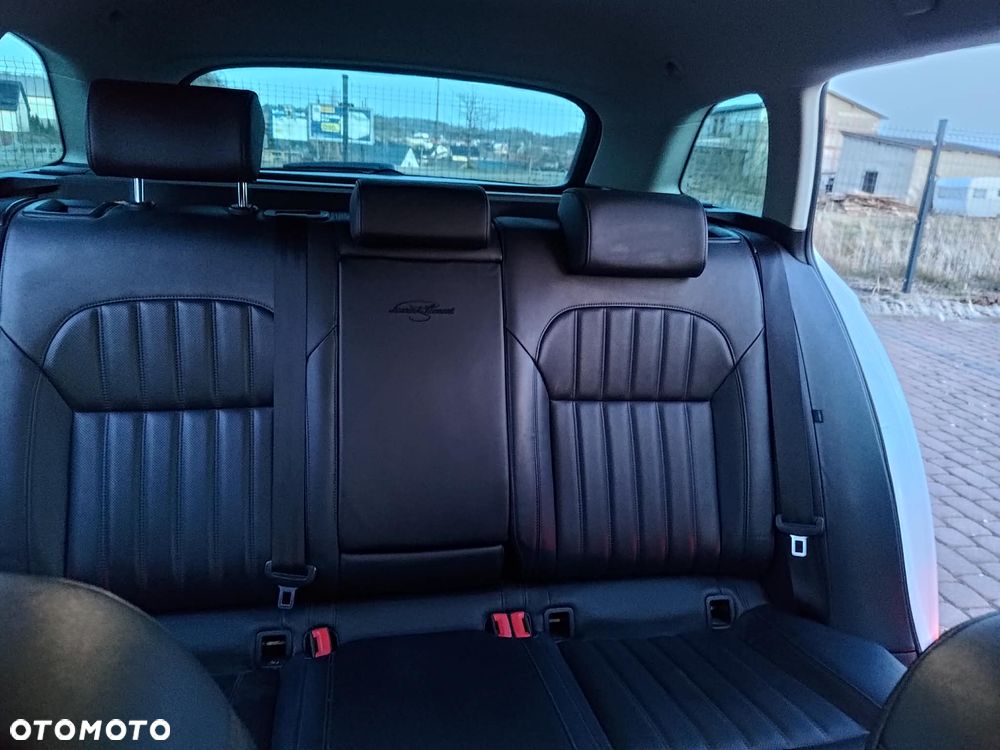 Skoda Superb 2.0 TDI 4x4 DSG L&K - 17