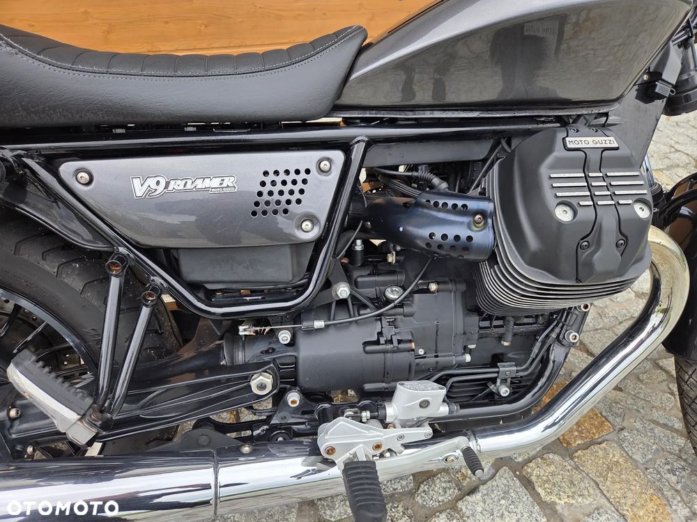 Moto Guzzi V9 - 9