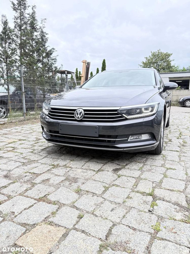 Volkswagen Passat - 5
