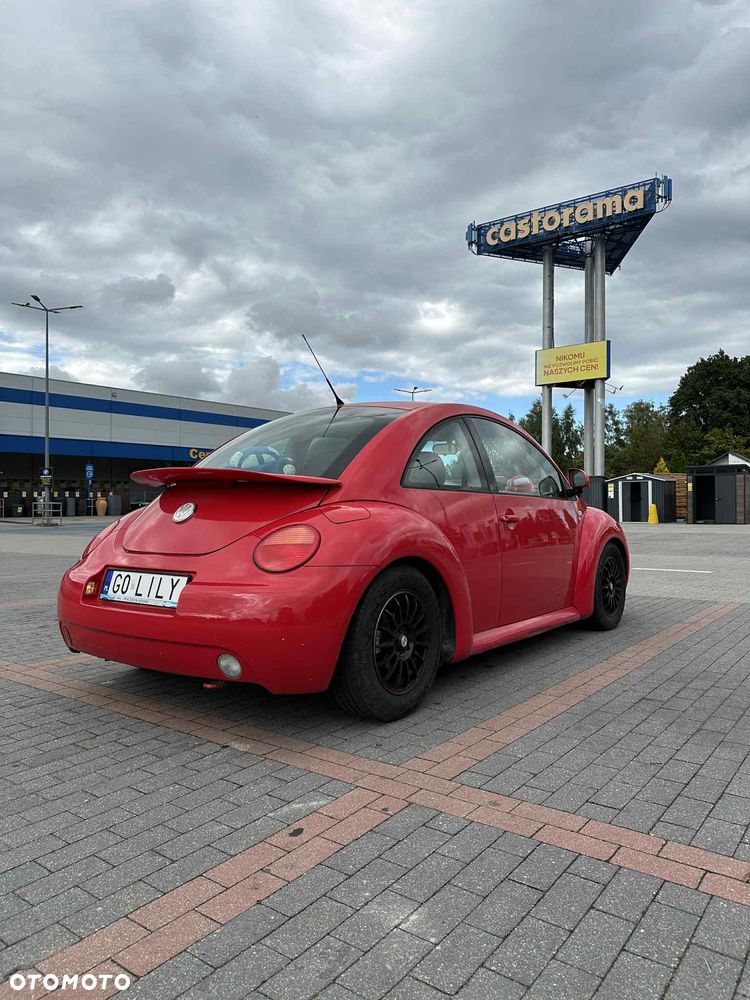 Volkswagen New Beetle - 12