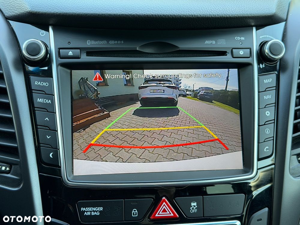 Hyundai i30 1.6 GDI Turbo Luxury - 35