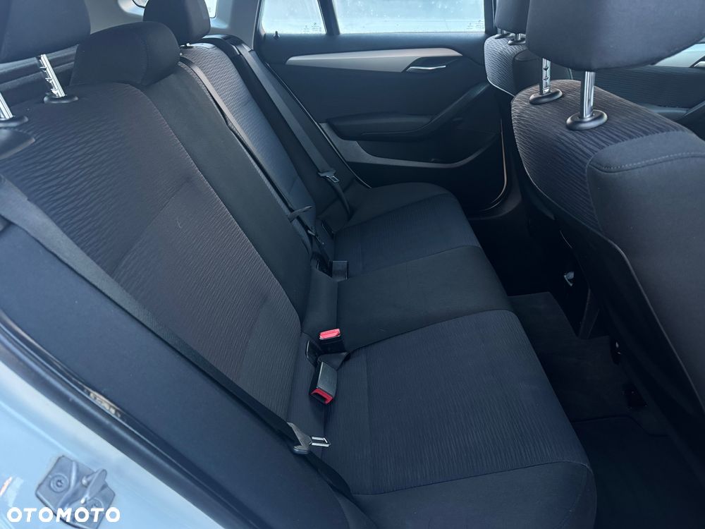 BMW X1 sDrive18d xLine - 18