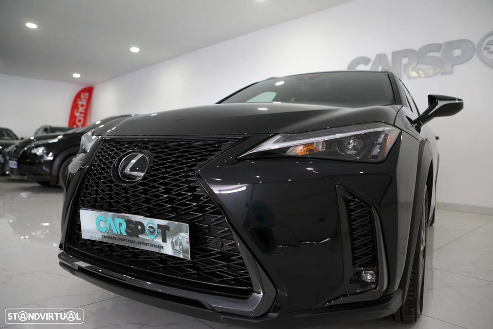 Lexus UX 250h F Sport - 4