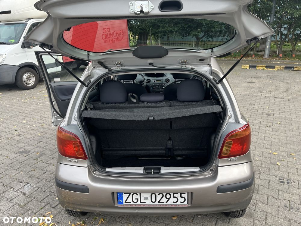 Toyota Yaris - 6