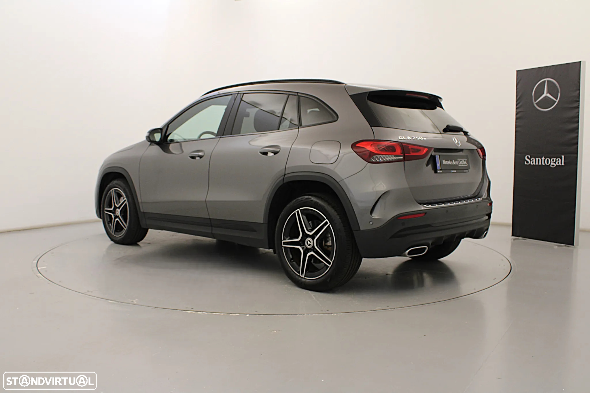 Mercedes-Benz GLA 250 e AMG Line - 10