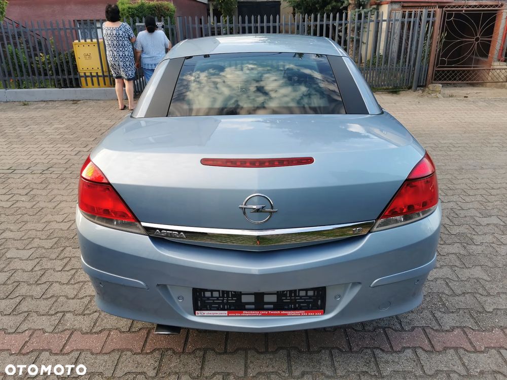 Opel Astra 1.8 Cosmo - 27