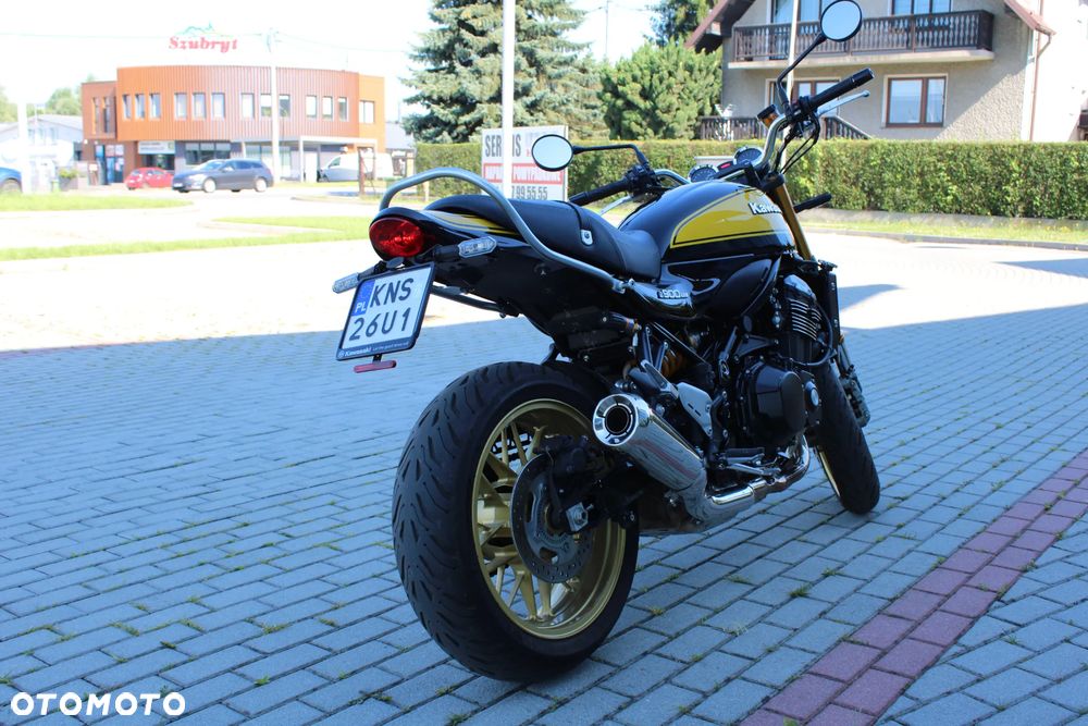 Kawasaki Z 900 RS - 5