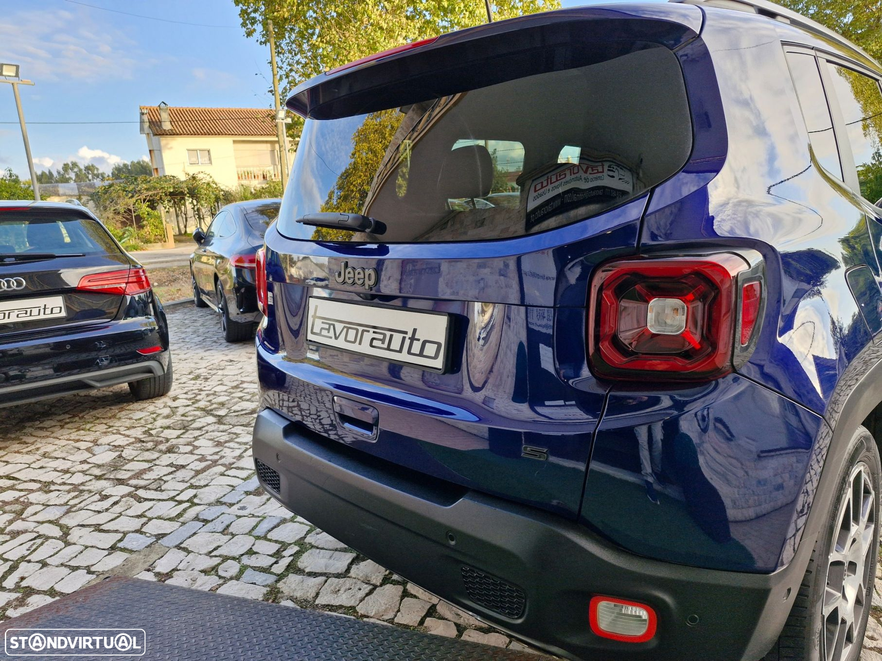 Jeep Renegade 1.0 T Limited - 27