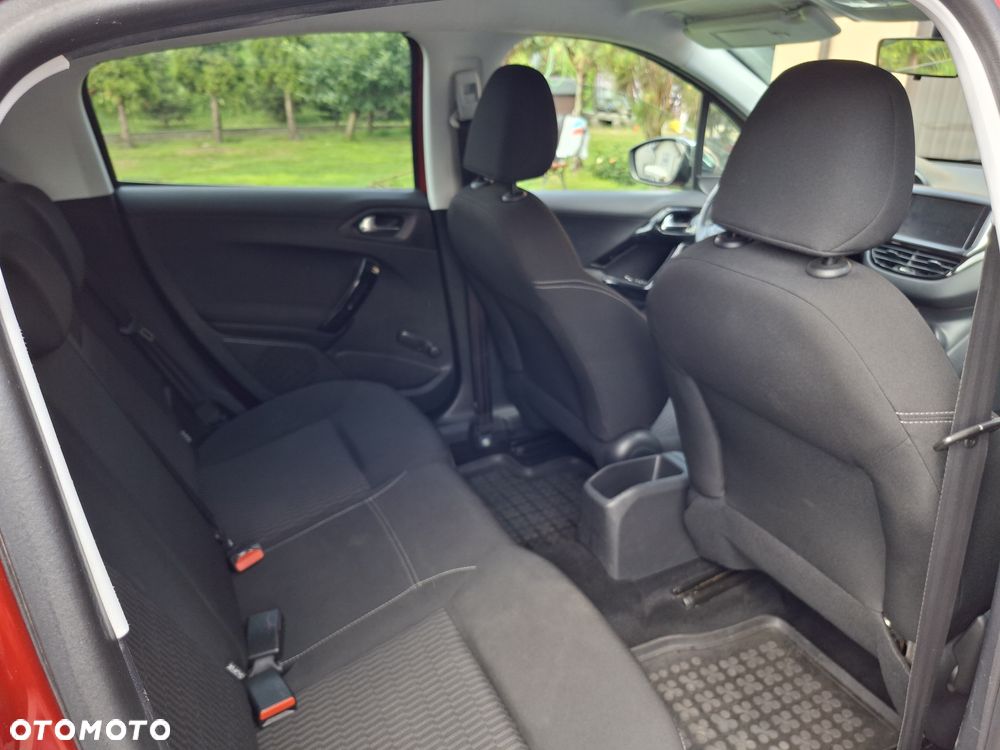 Peugeot 208 1.6 e-HDi Active STT - 12