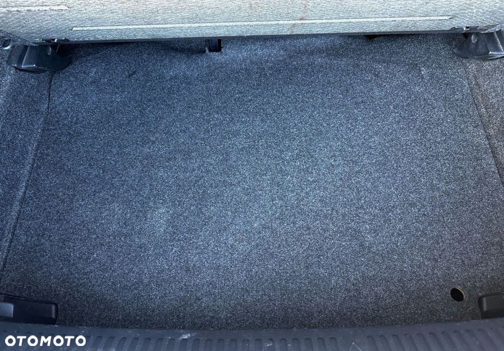 Volkswagen Polo - 27