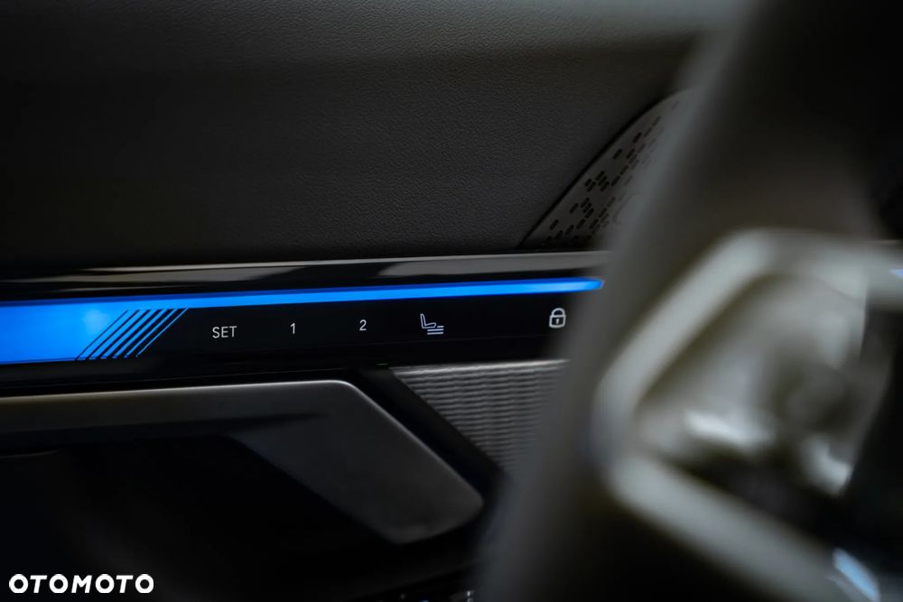BMW Seria 5 530e xDrive PHEV M Sport - 22