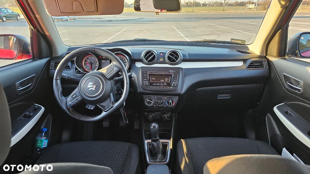 Suzuki Swift 1.2 Premium - 8