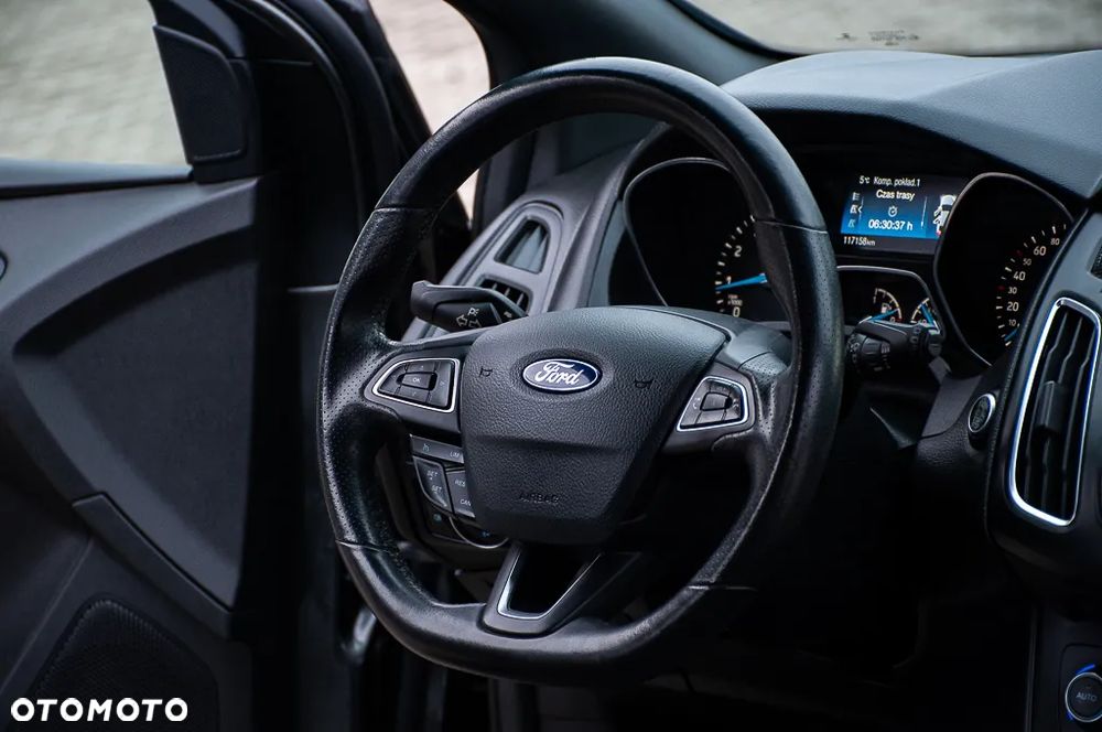 Ford Focus 1.5 EcoBoost Titanium ASS - 9