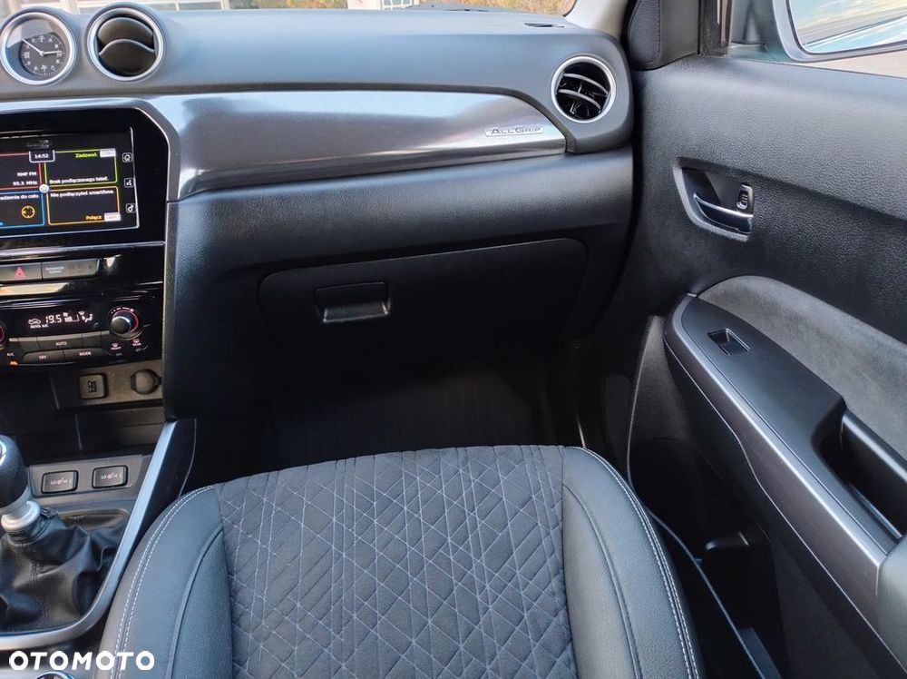 Suzuki Vitara 1.4 Boosterjet Elegance 4WD - 23