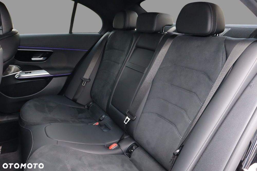 Mercedes-Benz Klasa E - 16