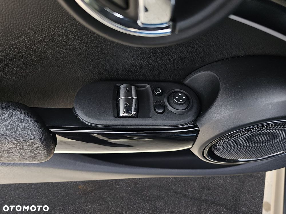 MINI Cooper - 17