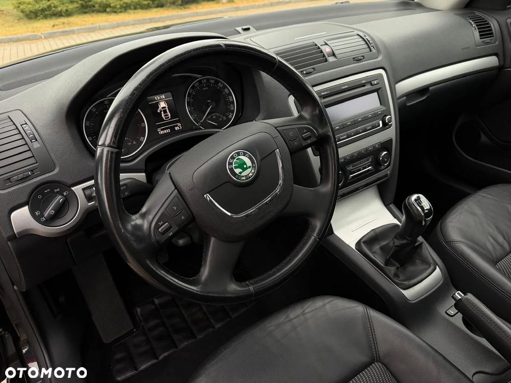 Skoda Octavia 1.8 TSI IMPULS EDITION - 25