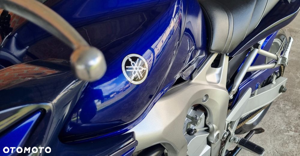Yamaha FZ6 - 8