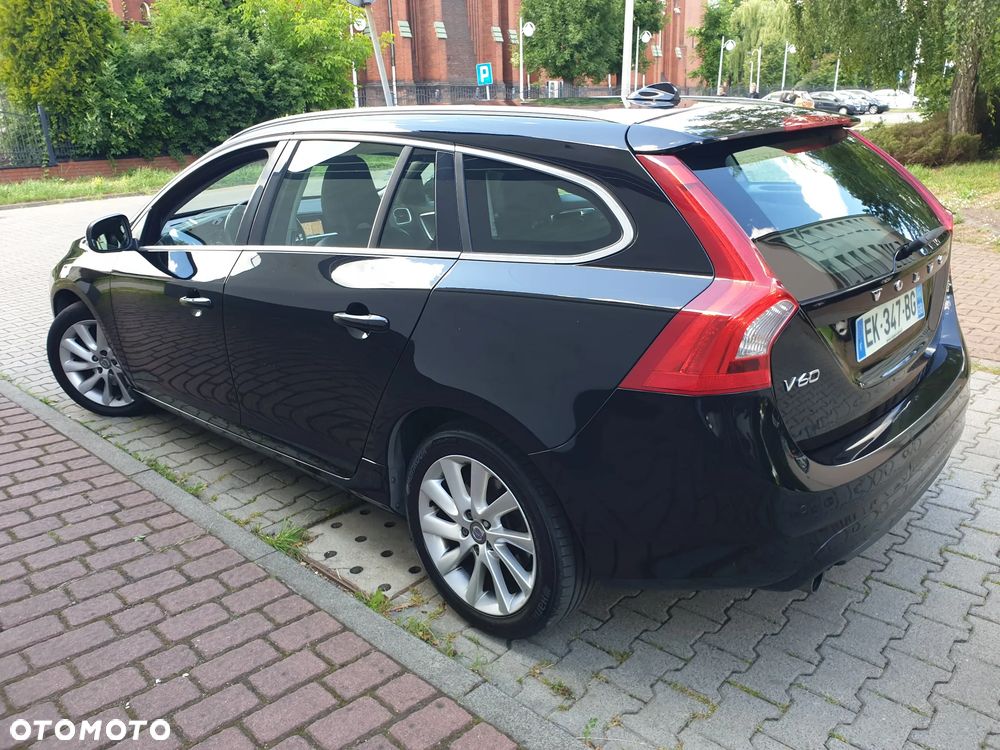 Volvo V60 D3 Geartronic Summum - 5