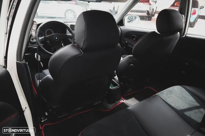 Mitsubishi Lancer - 16