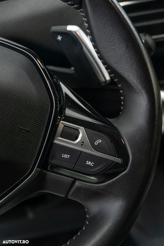 Peugeot 5008 1.2 Puretech Turbo s&s EAT8 Allure - 33
