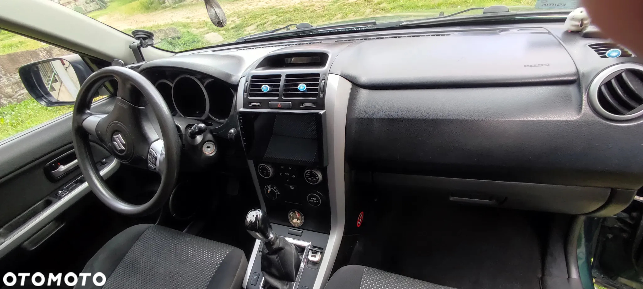 Suzuki Grand Vitara 2.0 - 6