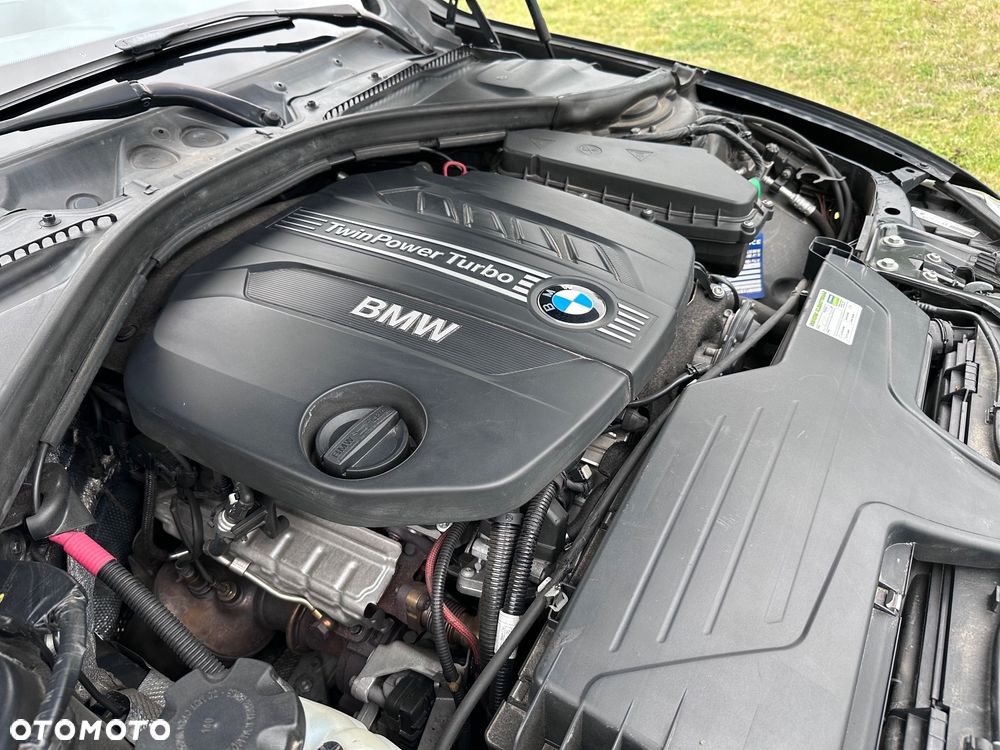 BMW Seria 3 320d Efficient Dynamic Edition Luxury Line - 28