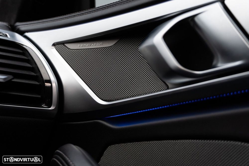 BMW 840 d xDrive Pack M - 37