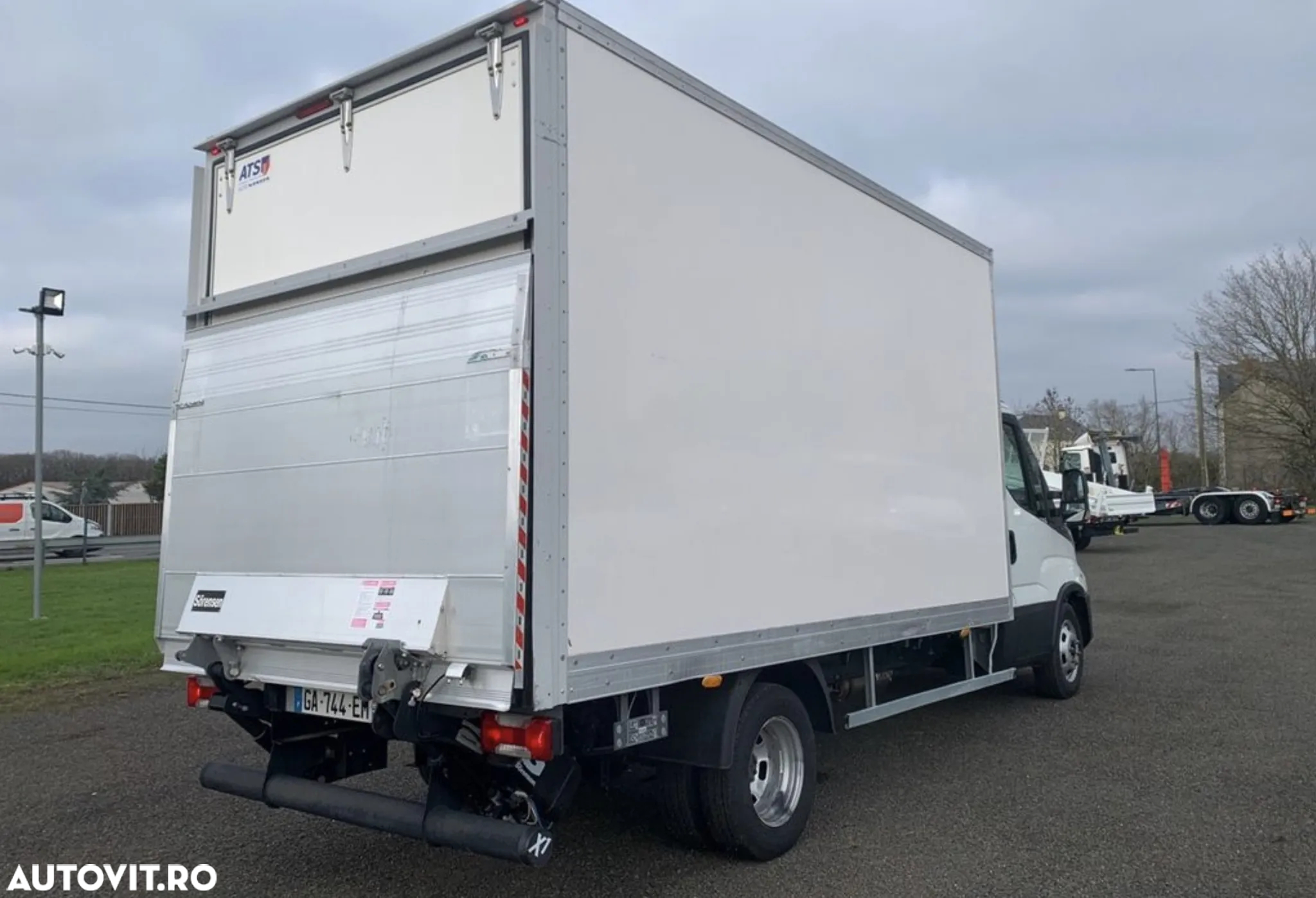 Iveco Daily 35C16 Box cu lift - import - motor 3.0 - 9