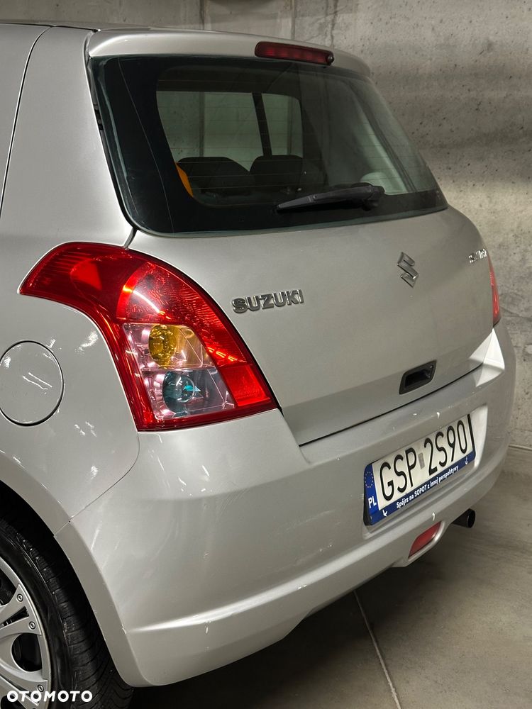 Suzuki Swift 1.3 DDiS Club - 13