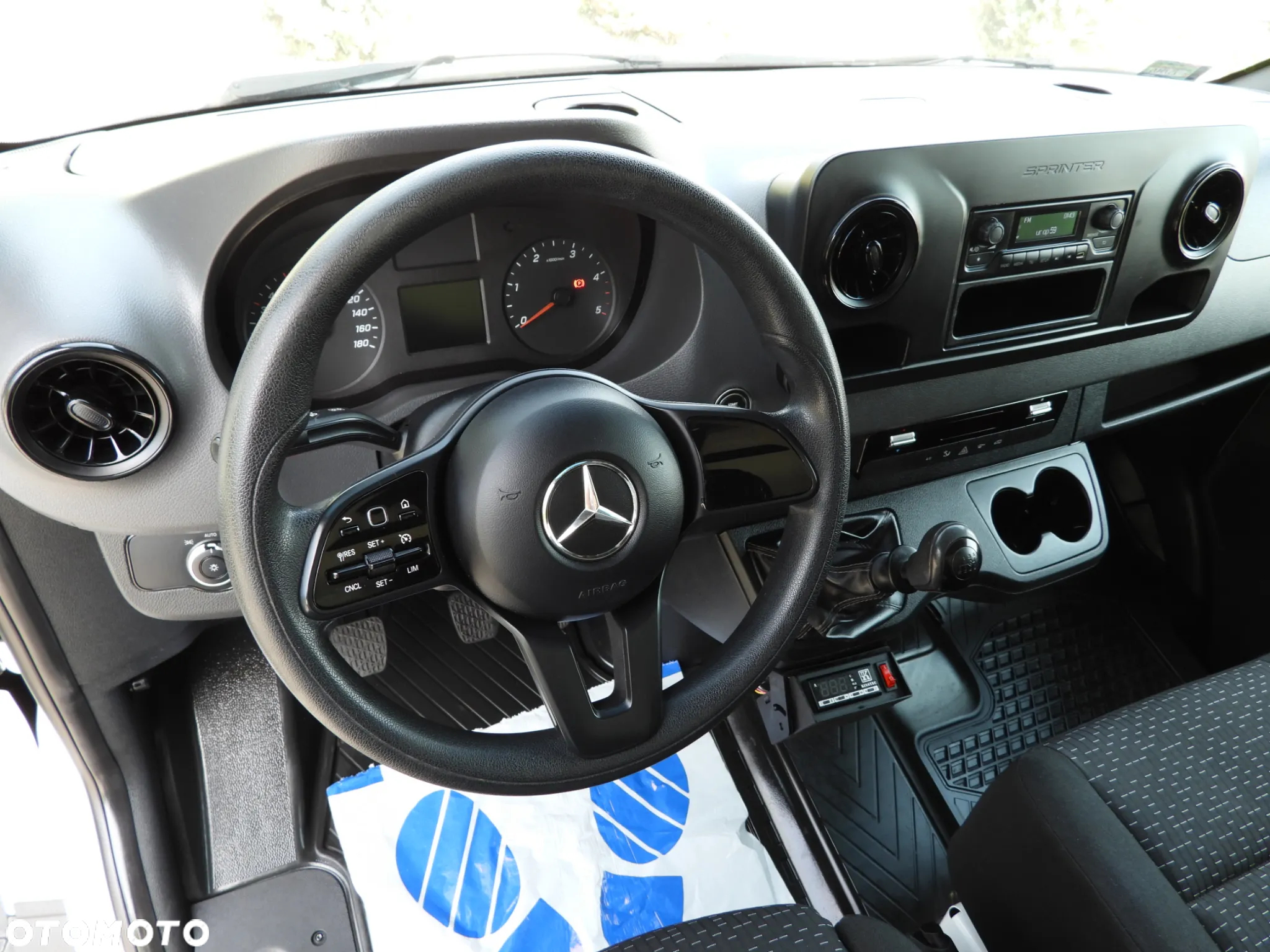 Mercedes-Benz SPRINTER 316 CHŁODNIA KONTENER 0*C WINDA 8 PALET TEMPOMAT PNEUMATYKA KLIMATYZACJA 160KM - 3