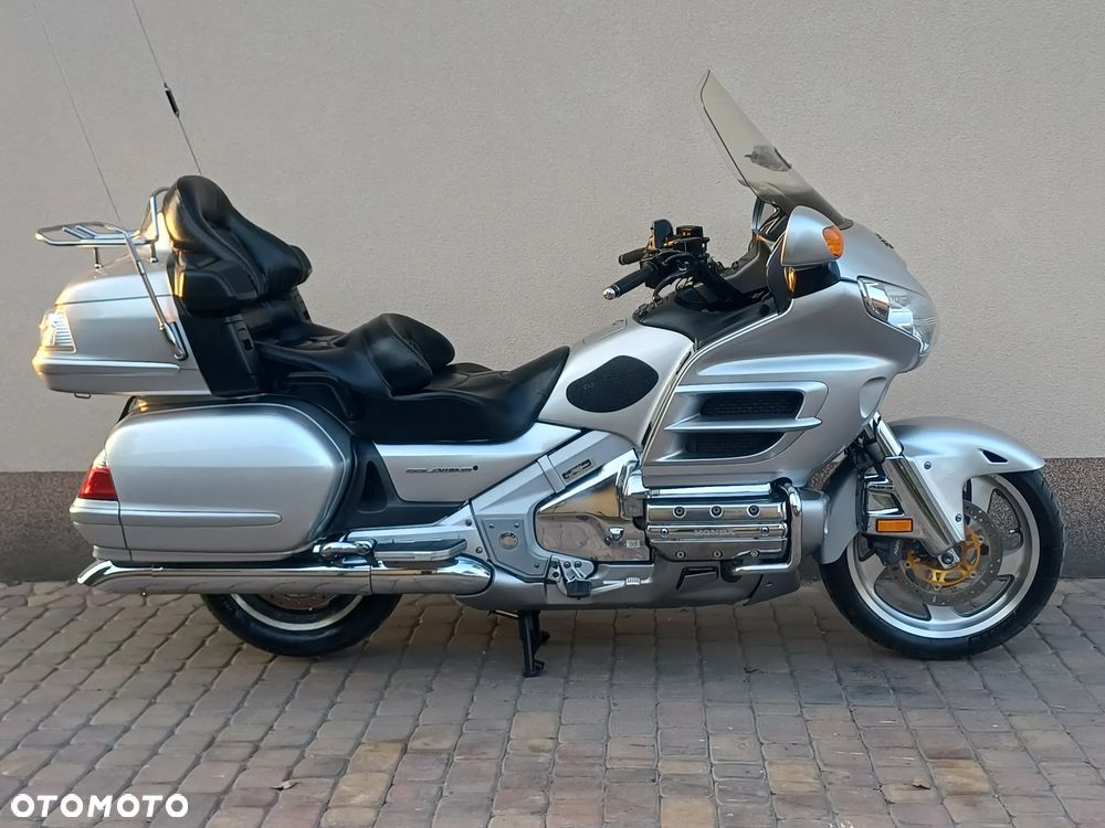 Honda GL - 18