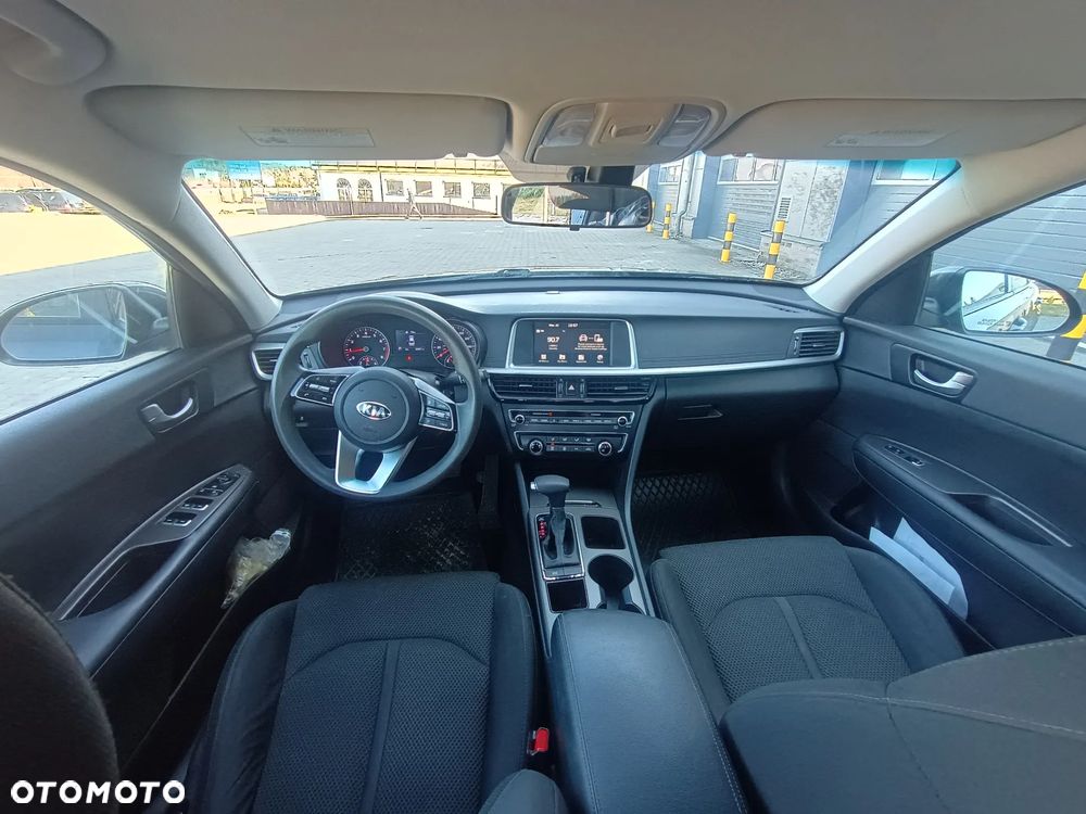 Kia Optima - 31
