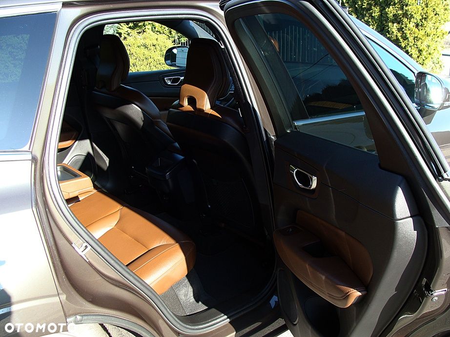 Volvo XC 60 B4 D Ultimate Dark - 14