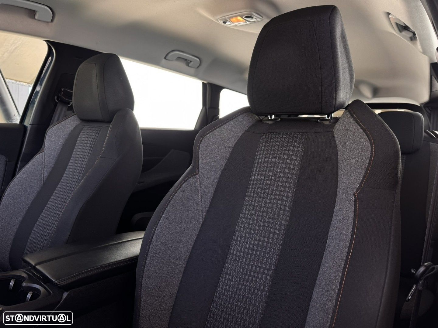 Peugeot 5008 1.5 BlueHDi Allure EAT8 - 25