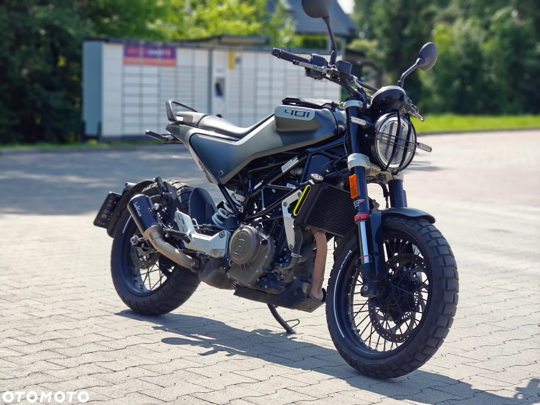 Husqvarna Svartpilen - 6
