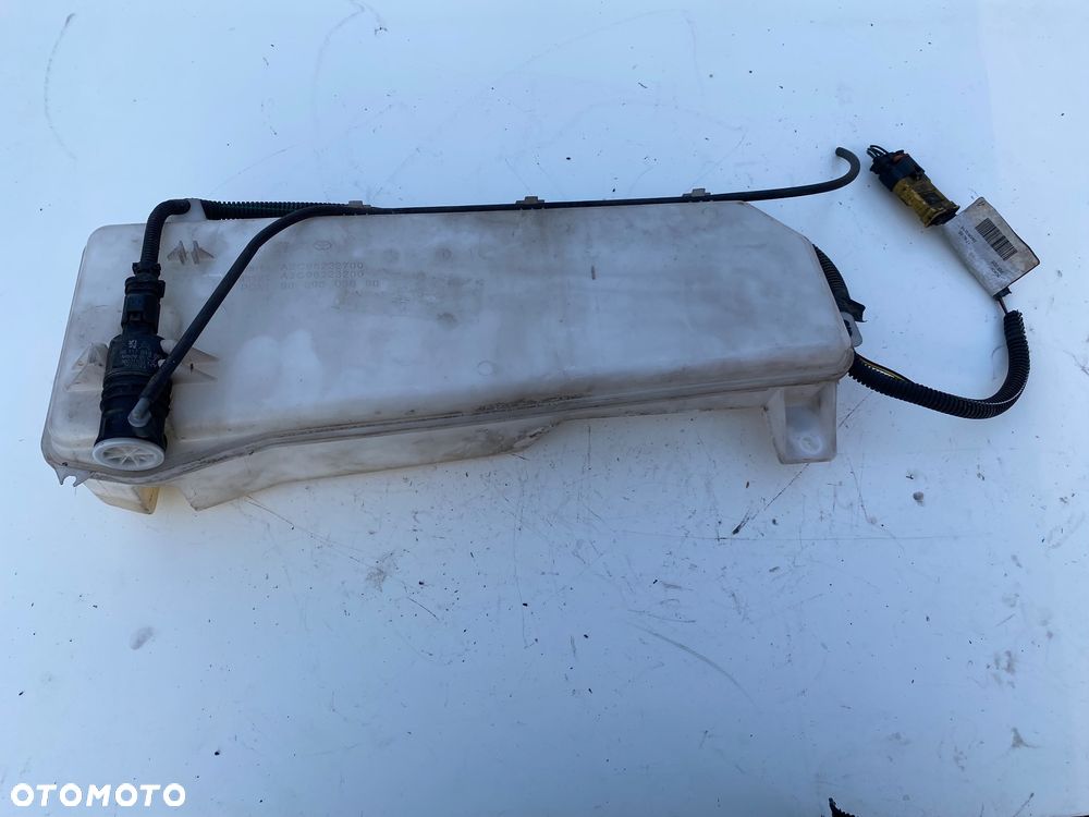 Zbiornik zbiorniczek spryskiwaczy citroen Jumpy III  Expert III - 1