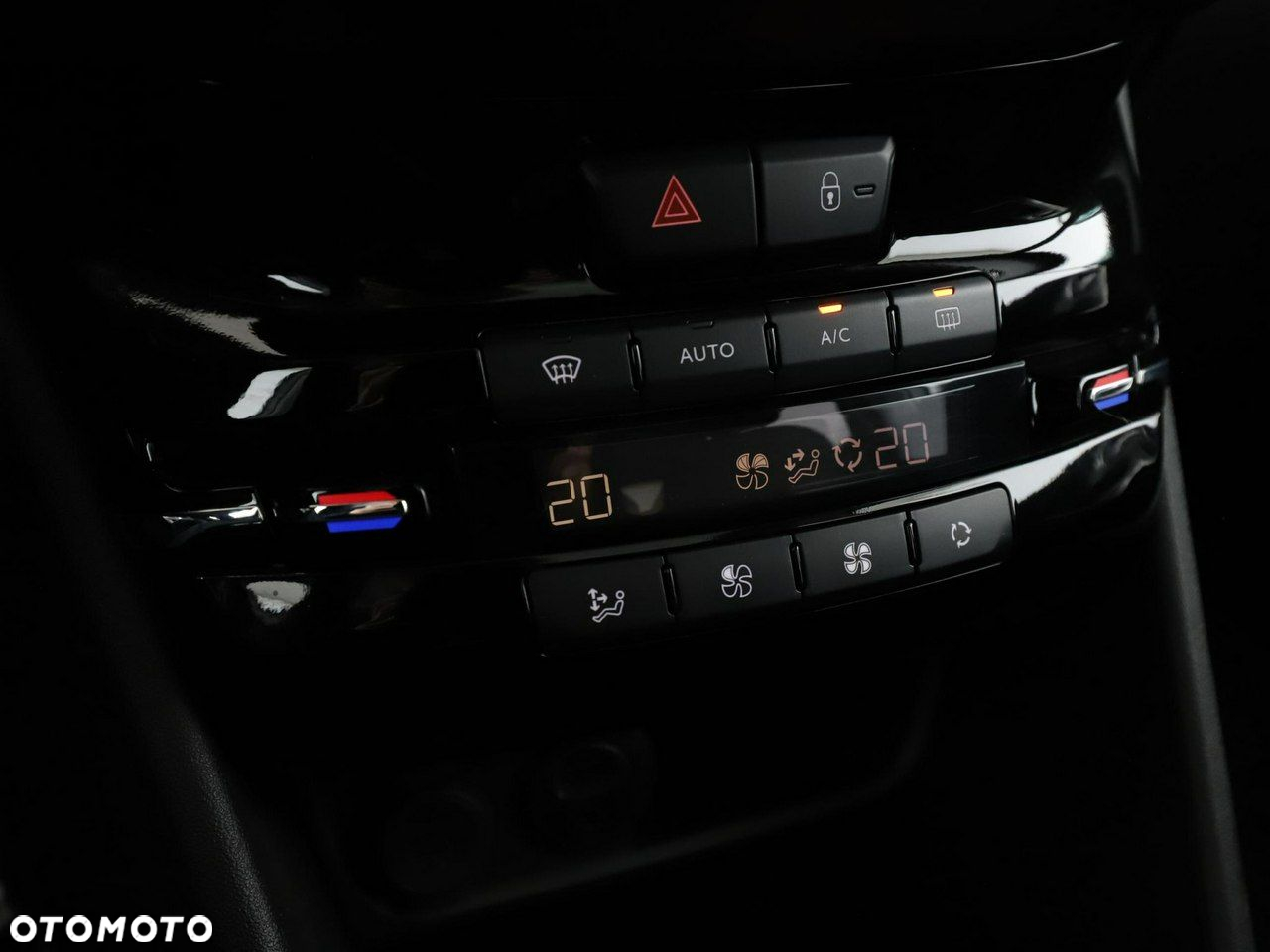 Peugeot 2008 1.2 Pure Tech Crossway S&S EAT6 - 25